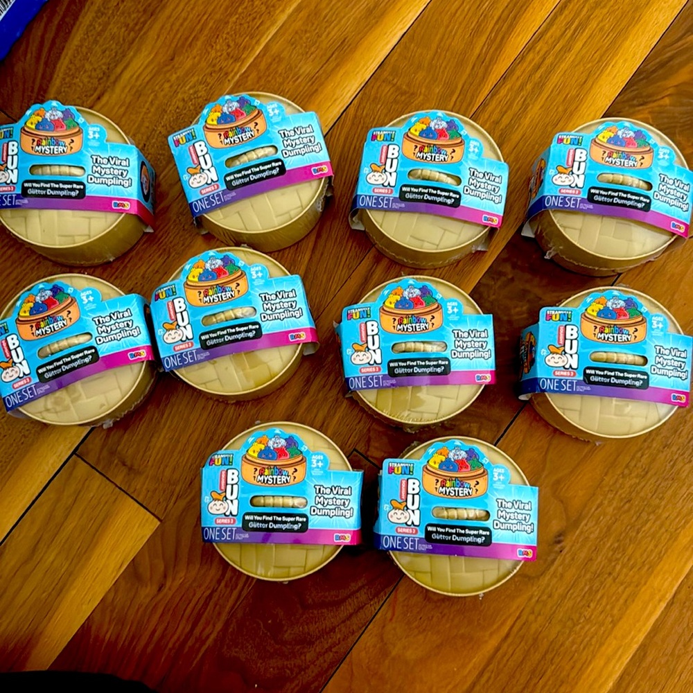 Selling the viral mystery dumpling series 3